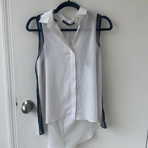 THE PERFECT LIGHT SUMMER FLOWY TOP